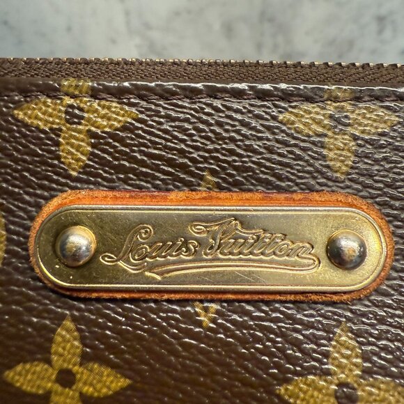 Louis Vuitton Monogram Pochette Milla - Picture 4 of 8